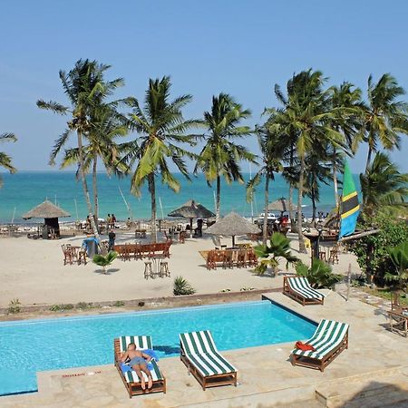 Villa Dahl Beach Resort Дар-эс-Саламе Экстерьер фото