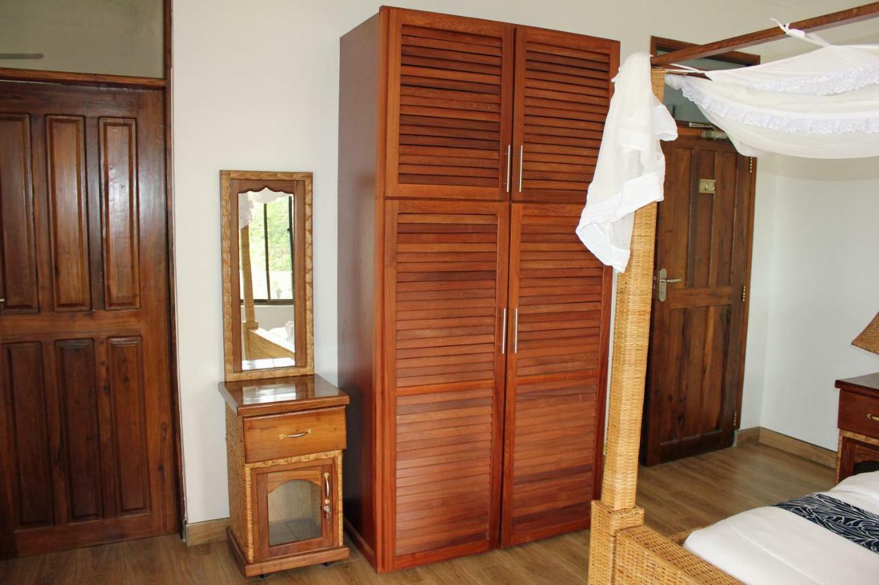 Villa Dahl Beach Resort Дар-эс-Саламе Экстерьер фото